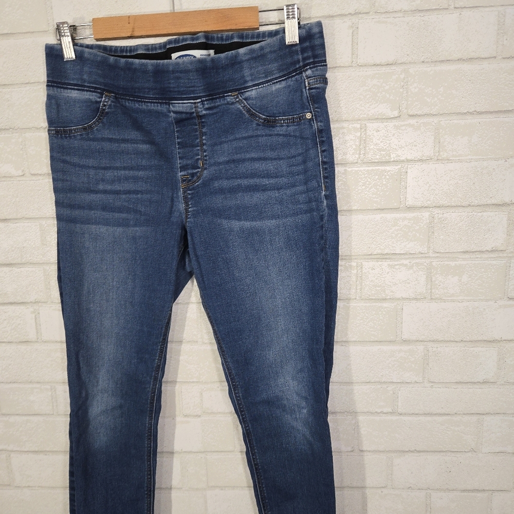 Old Navy Rockstar super skinny jeans - Picture 6 of 13